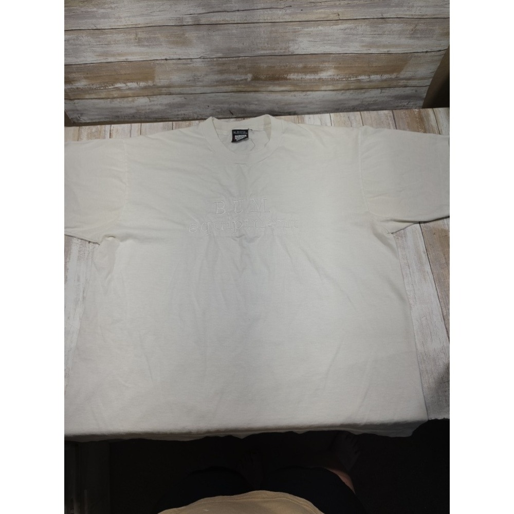 Vintage B.U.M. Equipment T-Shirt XL White Embroidered Screen Stars Best 90s USA